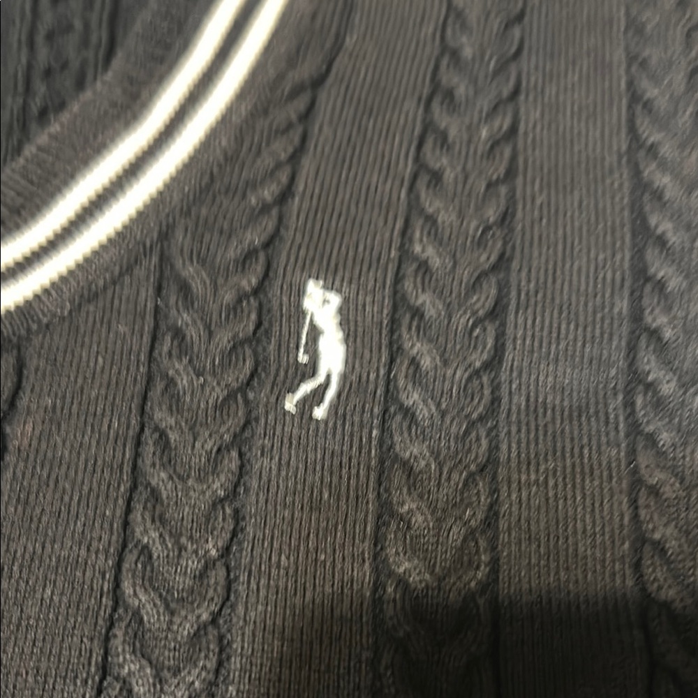 NWOT. IZOD Women’s Golf Black Cable Knit Sweater Vest - Picture 2 of 6